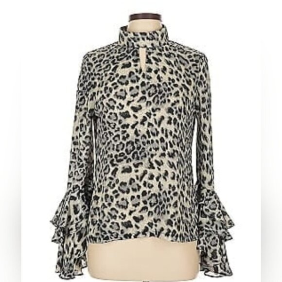 None Tops - Gracia Animal Print Bloe Size Small Great pre worn condition PTP  17.5